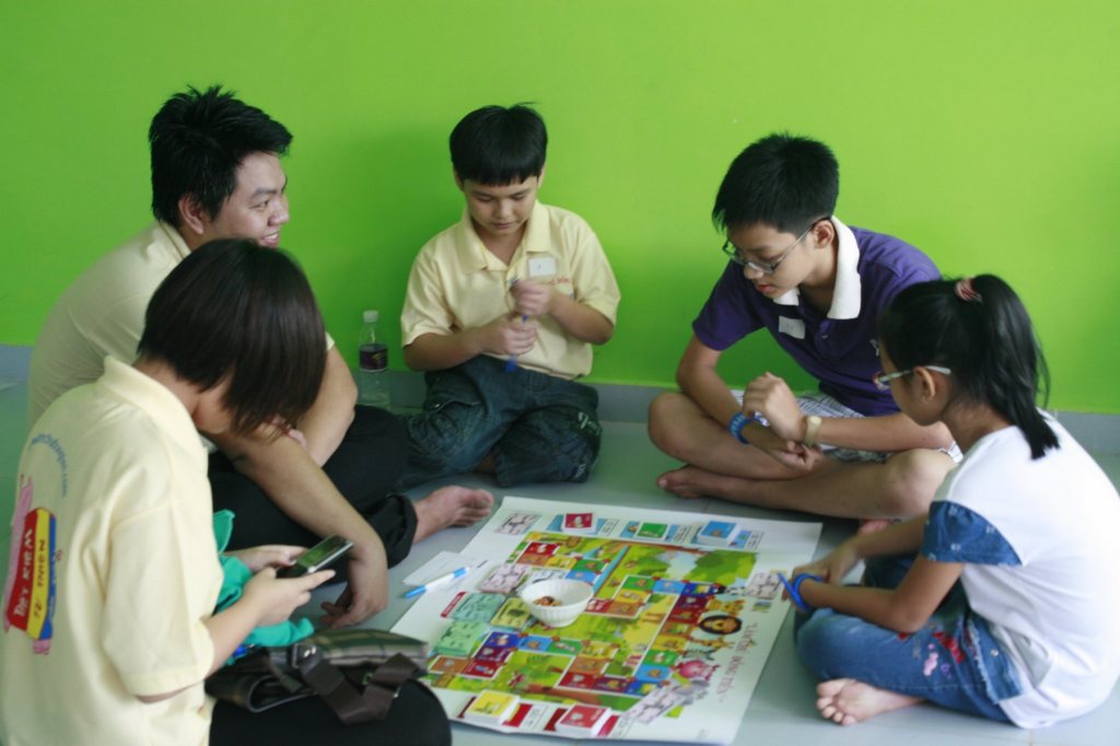 Dạy con về đầu tư: sớm quá hay đúng lúc?